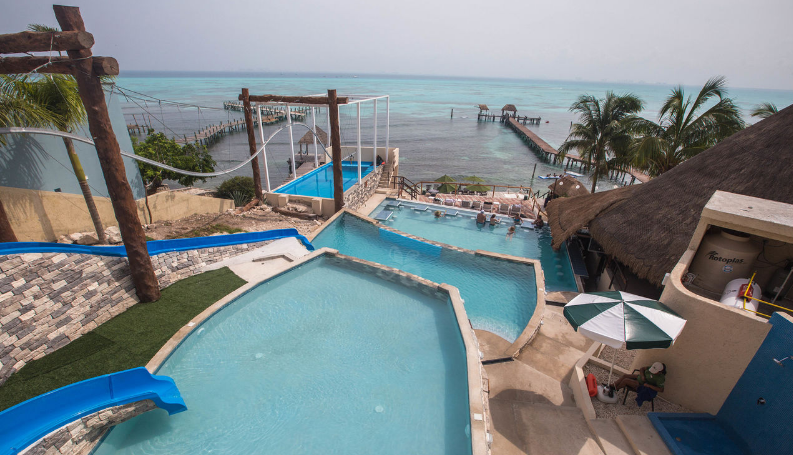 Water activities at Parque de los Suenos