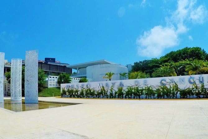 The Museum of Mayan culture is a great choice for any itinerary for Cancun.