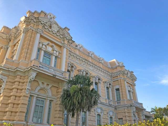 Palacio Canton is a unique museum to visit in Merida with kids.