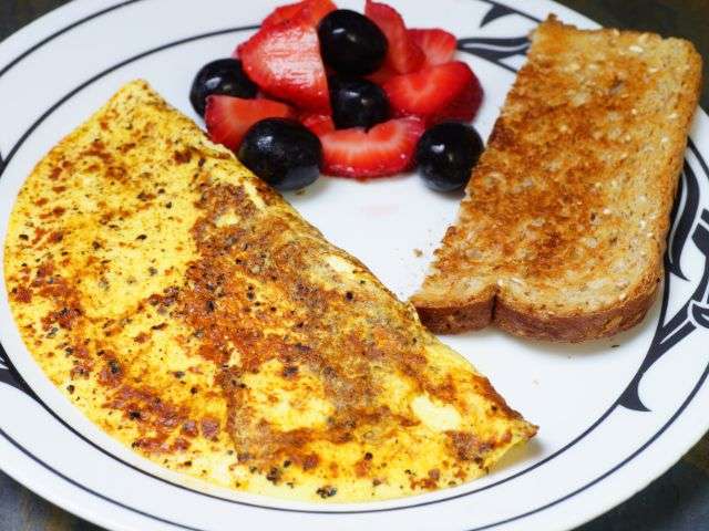 Eat a good breakfast before your Santa Ana volcano tour.