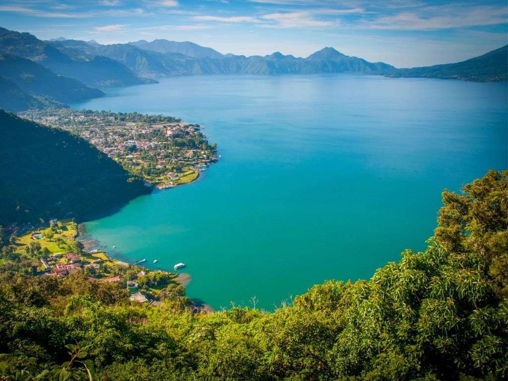 Kayaking in Guatemala is beautiful.