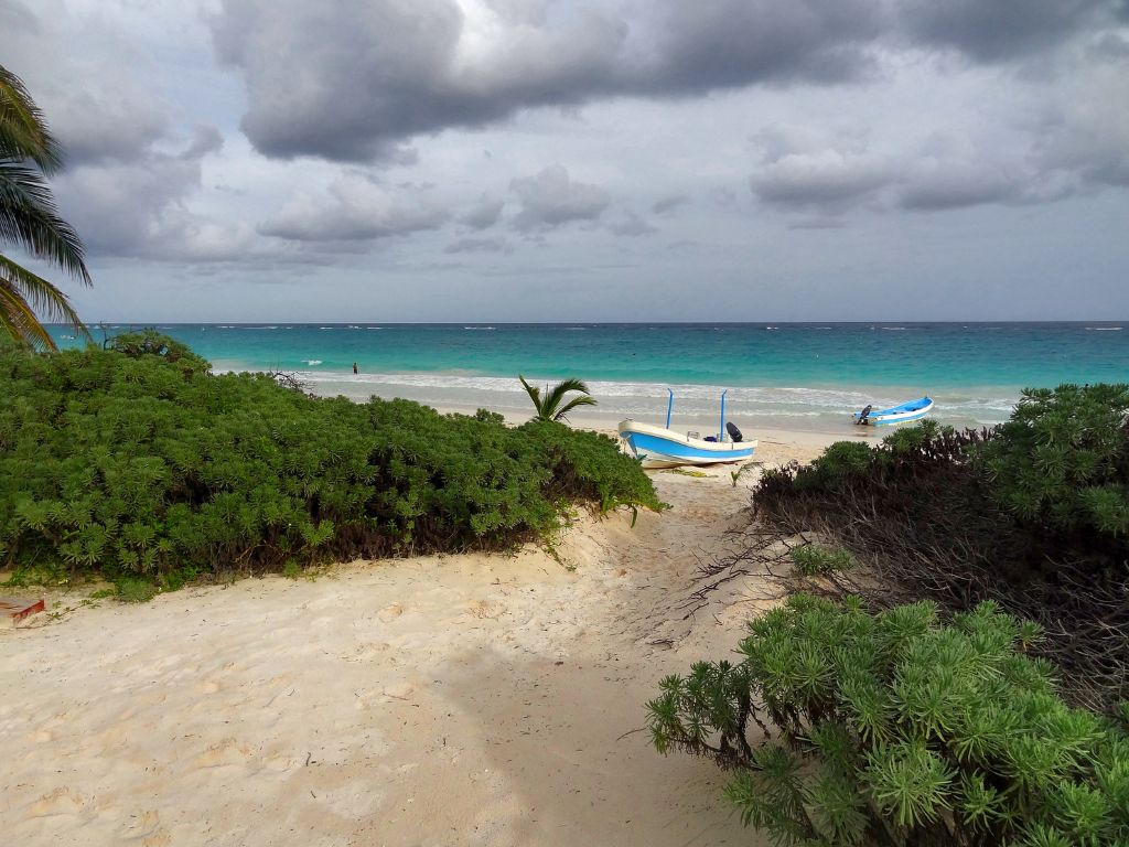 Playa Paraiso beach is great to visit in Tulum with kids.